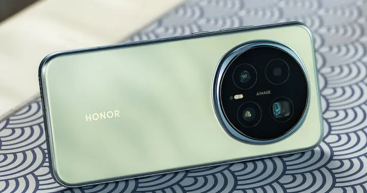 荣耀和OPPO建议买哪个？11月买手机，这几款“零差评”