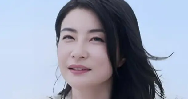 婚礼结束仅4天，霍震霆两个儿子“爆雷”，郭晶晶态度已说明一切