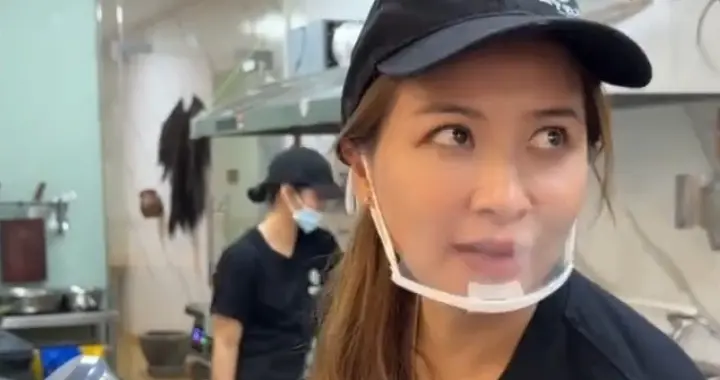 50岁港姐麦家琪开云吞店，透露薄利多销5块一碗，首月卖出十几万