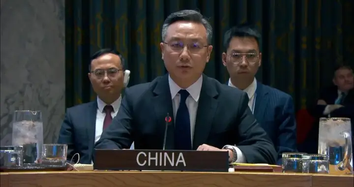 中国让美国马上还钱，190多国代表在场，联合国容不下“老赖”