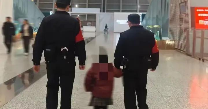 三娃妈妈火车站"连环丢娃"，我看到的是千万妈妈的崩溃瞬间