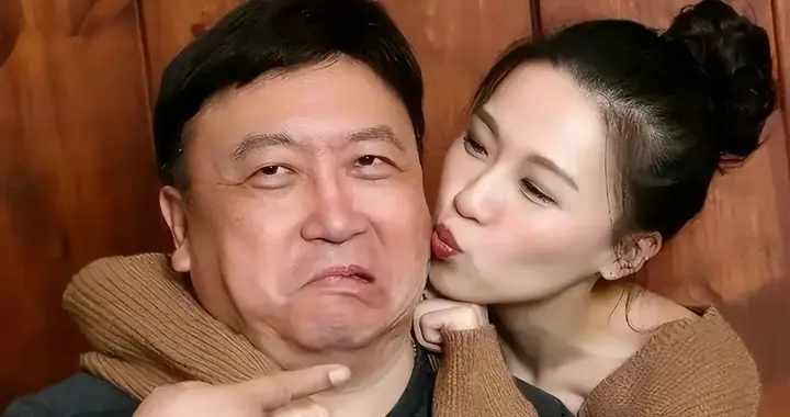 70岁王晶选女婿让人大开眼界，俩女儿一个46一个36都未婚 网友惊呆