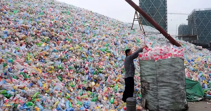 废塑料加工：暴利的捡漏生意，1万元起步，一年挣回50万