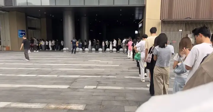 一天四个大中厂找我要简历，这周已经五个了，工作又好找了？