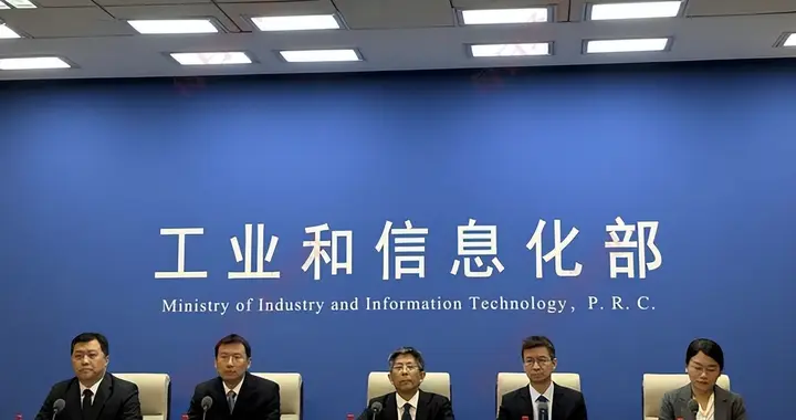 美国 AI 编程工具藏后门，偷传中国用户隐私引争议