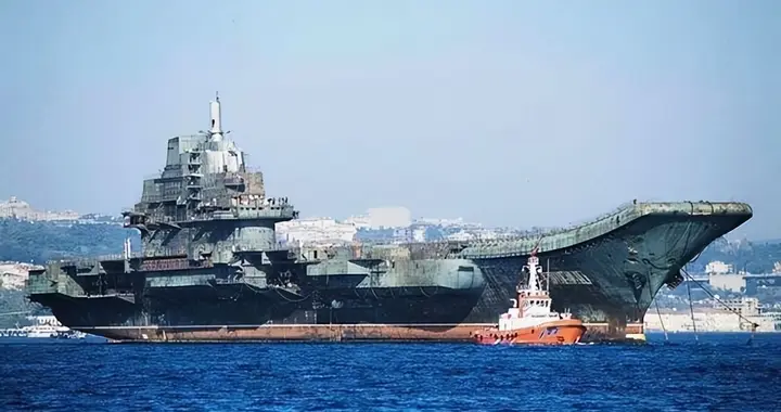 免费送中国一艘航母，只需答应1个要求，我国二话没说当场拒绝！