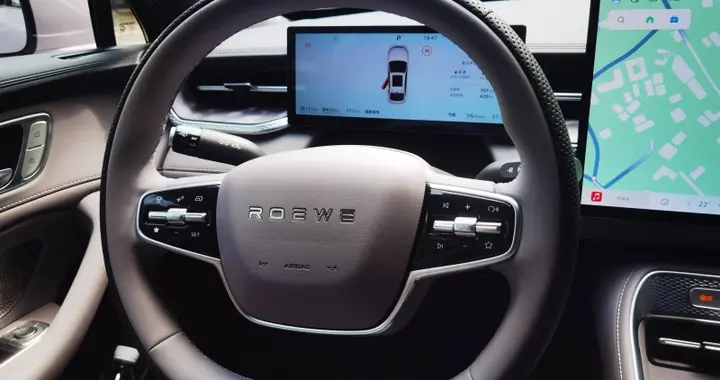 荣威M7DMH：10万级家用混动轿车新标杆，限时8.58万起！