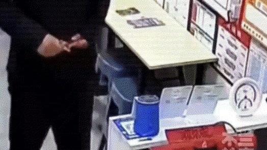 浅夏微光：泪目了！吉林长春，一退役男子特