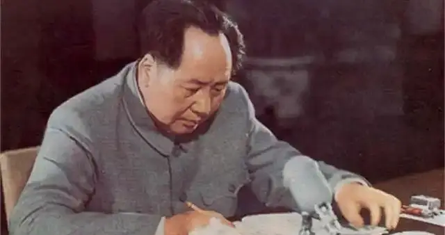 1923年恩师暗中帮毛泽东脱险，建国后写信谋工作，主席破例安排