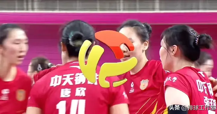 上海女排3:1战胜江苏女排，轻松取胜！