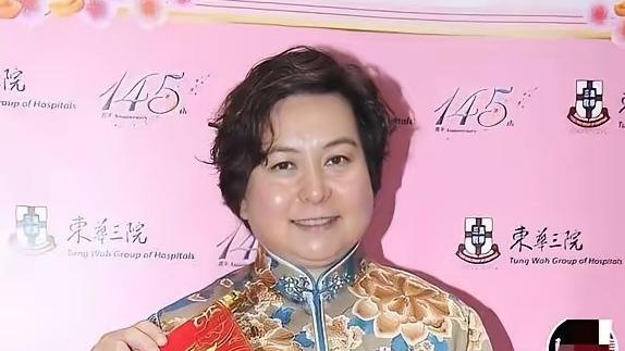 芸豆豆：赌王千金何超蕸离世： 最遗憾的不