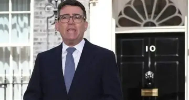 英国新首相就任，专访放话，为捍卫国家利益，敢公开批评特朗普