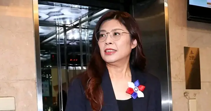 果不其然，台中初选惨遇重挫，蒋万安出手了，恩将仇报力挺死对头