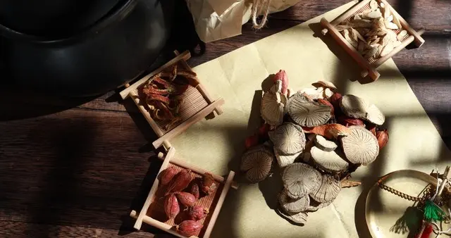 四君子汤：中医补气的根基方，健脾生血才治本，比单补黄芪更对症