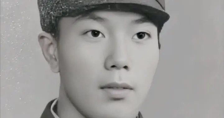 那年父亲想调任税务系统，母亲不让，得知战友的退休金后追悔莫及