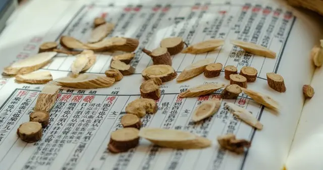 男性生理状态下滑别盲目进补！三款常用西药配三款经典中成药