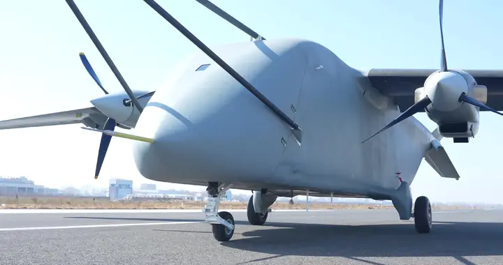 全球领跑！长鹰-8首飞成功，中国7吨无人空中重卡打破西方垄断