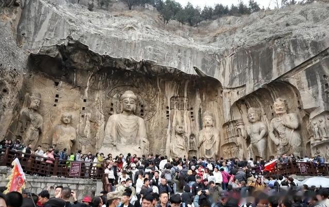 五一6大景区塌房！张家界被骂上热搜，开封翻车，这景区令人失望