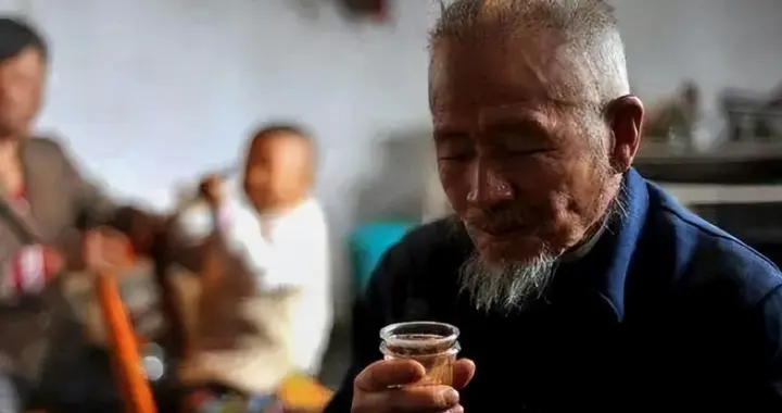 长期喝点白酒，不喝多，身体会怎么样呢？医生告诉您答案
