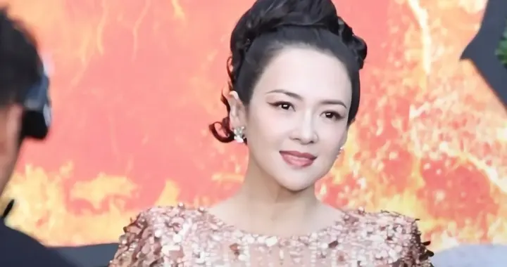 年龄骗不了人！46岁章子怡和43岁孙俪同框，才知何为美人迟暮！