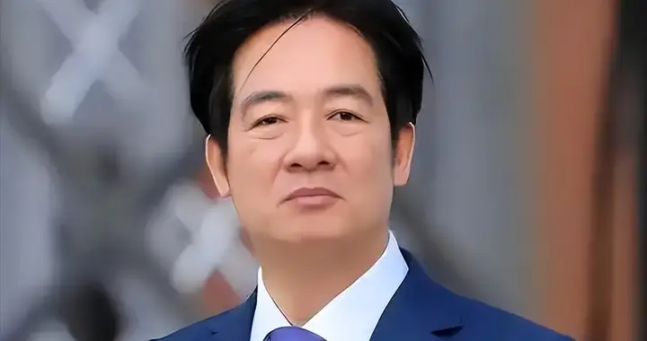 实弹警告！解放军剑指台海，国台办四字定调赖清德，特朗普失声