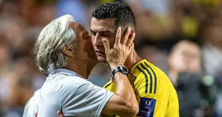 😱 C罗伤情比预期严重！主帅确认将赴西班牙，找个人理疗师