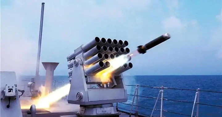 日本首相再次警告中国，日本无条件配合美军，只要中国敢“动手”