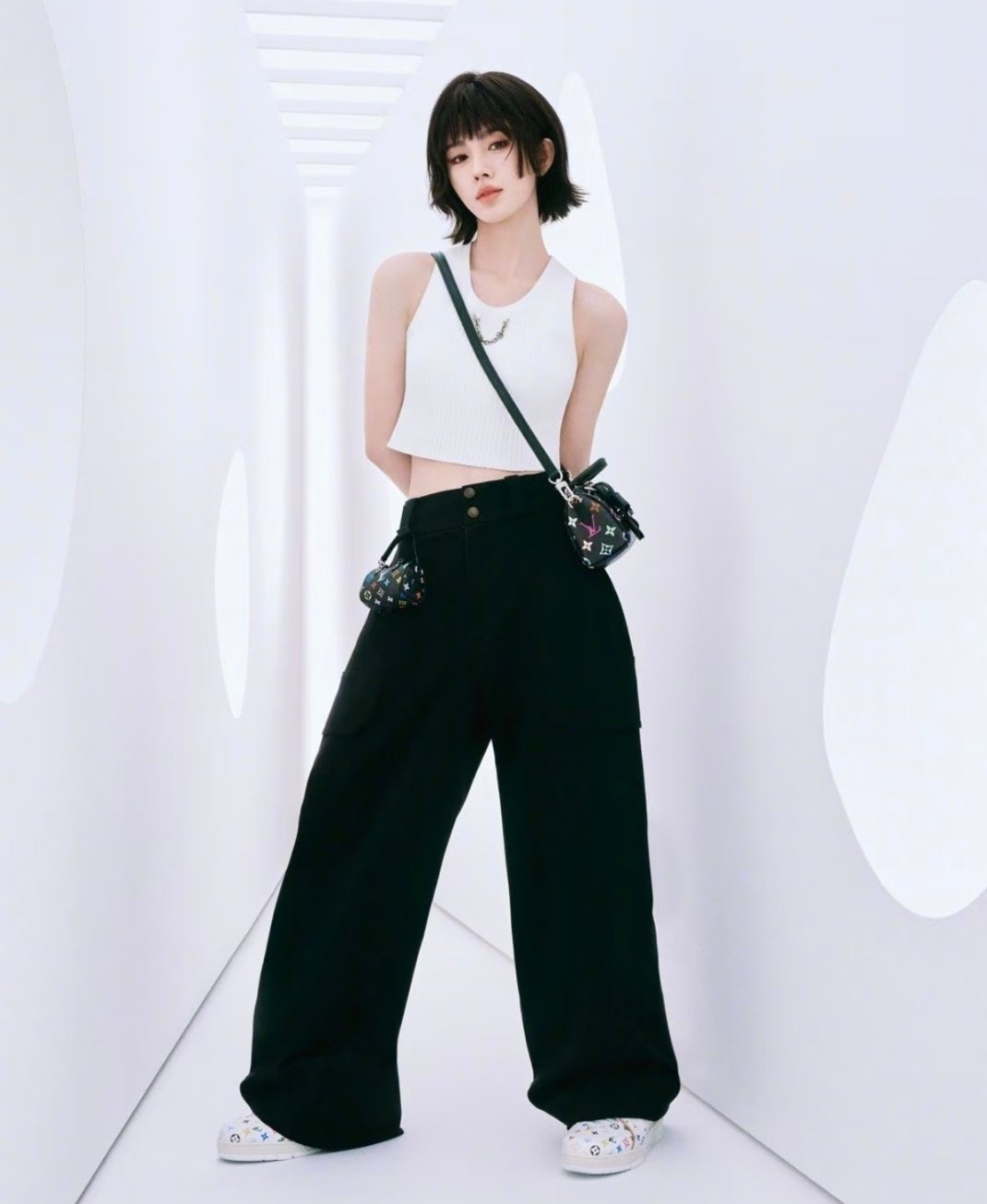 居然鞠婧祎穿的是LV 而且还是2026春夏新款 适配满分 ​