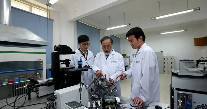 大批日本专家涌入中国，表面为了赚钱抛弃日本，实则有别的目的？