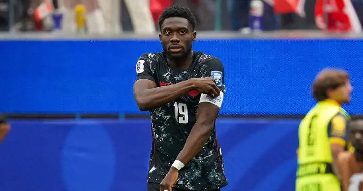 挤掉韩国的黑马，今晨惨遭绝杀！世界杯一场1-0，东道主再创历史