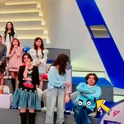 柒點002：王濛又双叒叕挂脸了！  4月