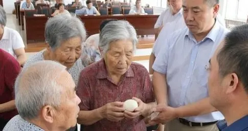 内蒙古社区卫生服务中心“变身”换购点？背后隐藏的惊天大骗局！