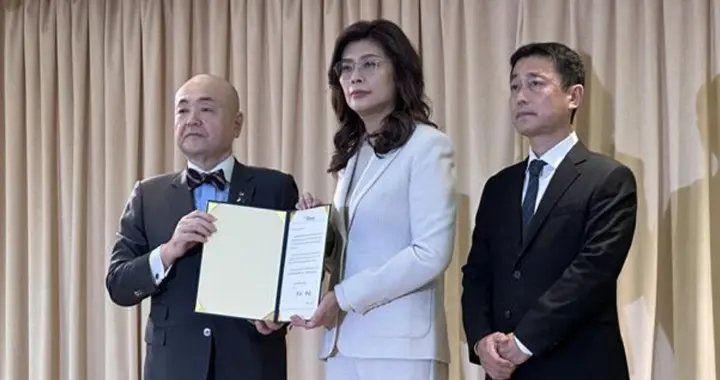 非要选在这一天！郑丽文向日本捐款100万，国民党：友好互动