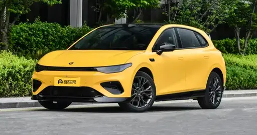 12万就能买到无框车门+245马力？试驾零跑Lafa5 Ultra