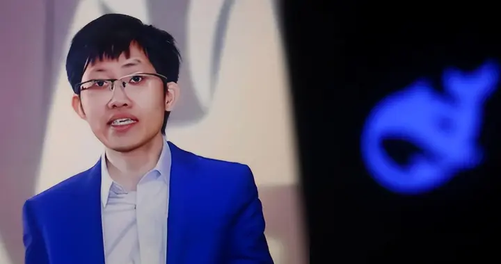 DeepSeek梁文锋亏钱了，量化失效，市场变了