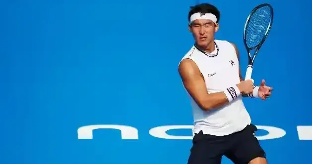 布云朝克特·黄泽林双双晋级半决赛