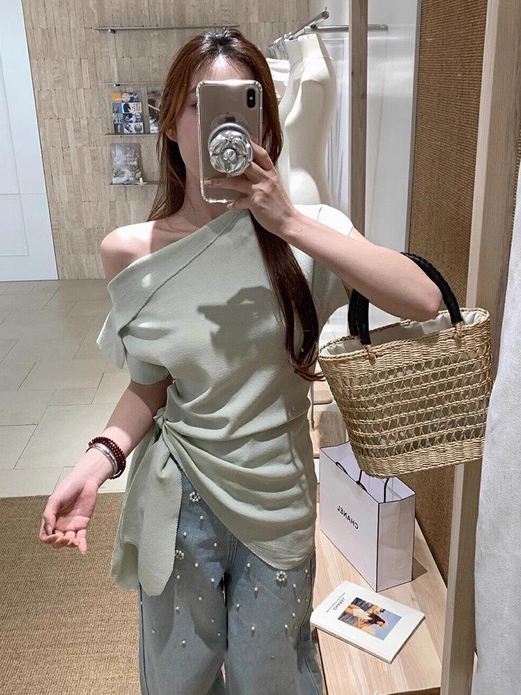 韩系一字领杏色斜肩短袖t恤女夏季不规则系