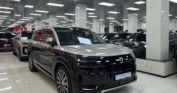 炸裂！俄罗斯人买车比中国人还爱面子！只认冰箱彩电大沙发BBA