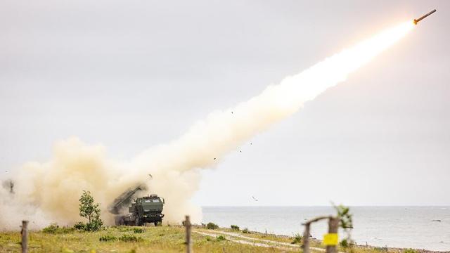 flydragon76：🚚🇪🇪🇺