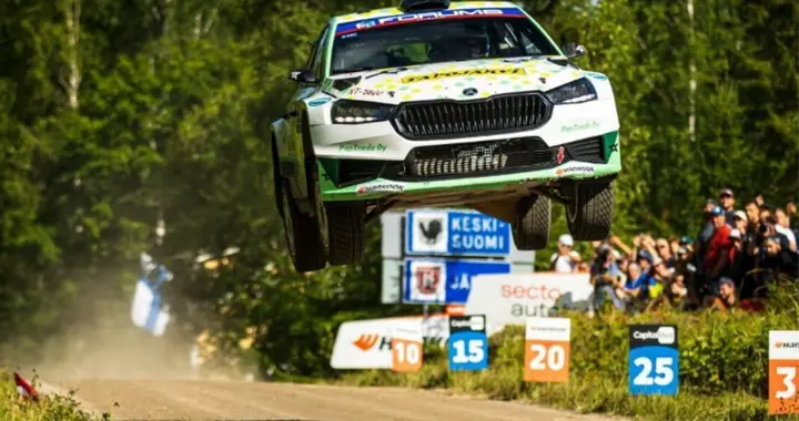 死于“大众平替”？为什么那些年懂大众的都会选斯柯达