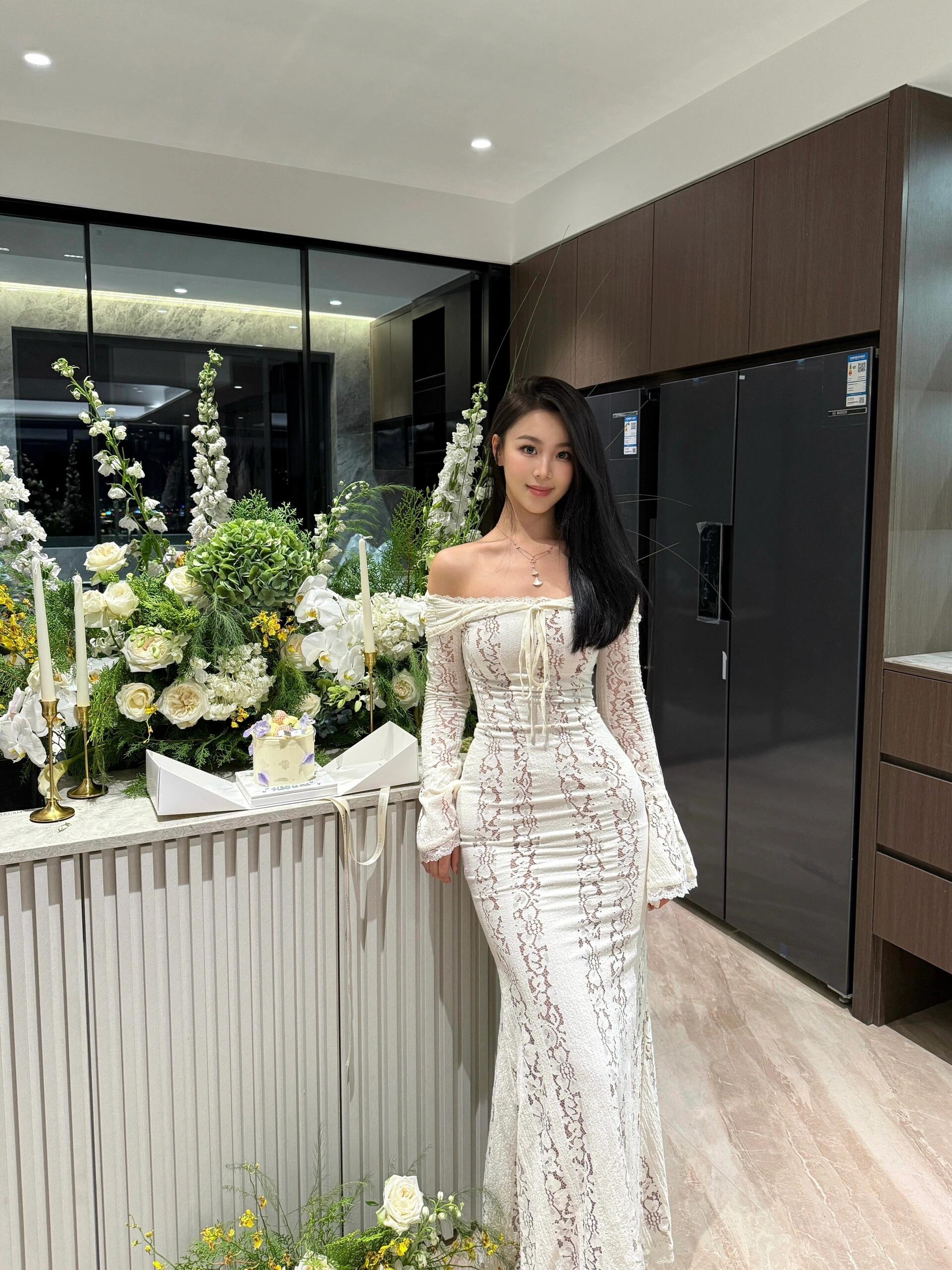 晚宴聚会订婚礼服高端轻奢小众生日裙子
