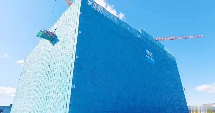 中建集团一批重点项目封顶