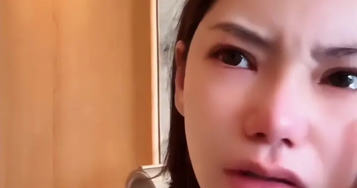 太心疼！马筱梅崩溃落泪断更，带娃逃回台湾：不愿孩子跟着受委屈