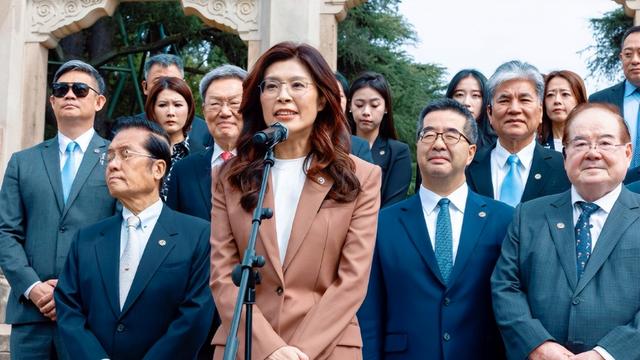 瓜田李下饭：赖清德万万没料到，郑丽文短短