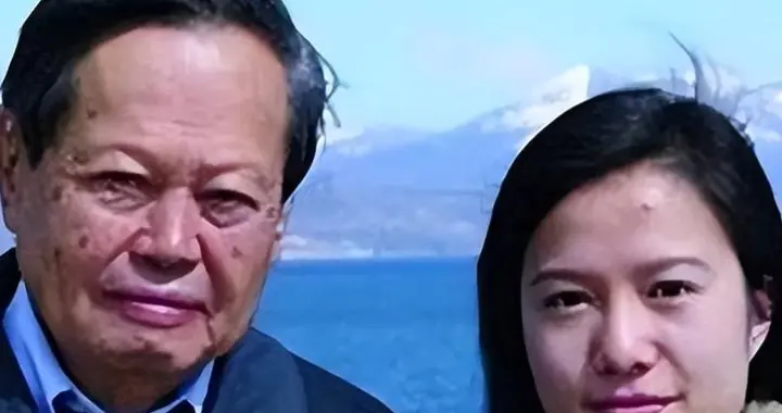 翁帆不再沉默，杨振宁离世后最后悔的不是没怀孕生子，而是这件事
