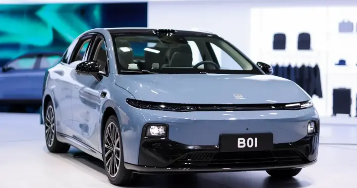 都卖8万多，零跑B01 430舒享版VS星愿410km探索版，选谁划算？