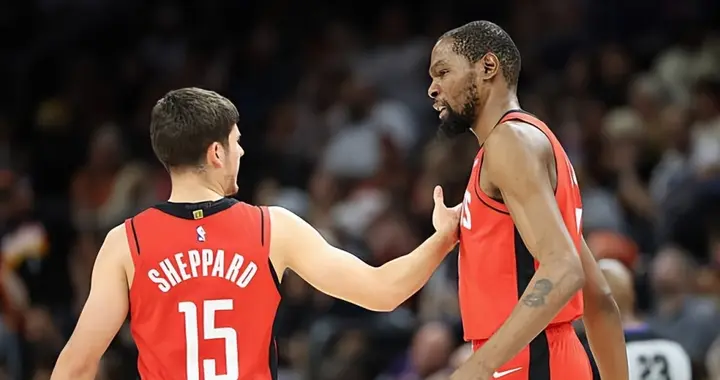 防守硬度明显提升了！火箭后场新星能否保持这样的侵略性呢？