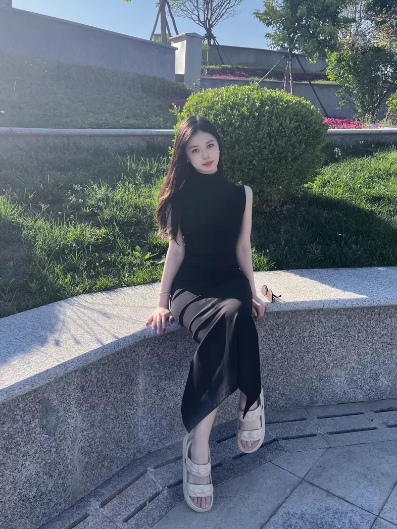 说实话我也数不清有多少裙子噜日常通勤