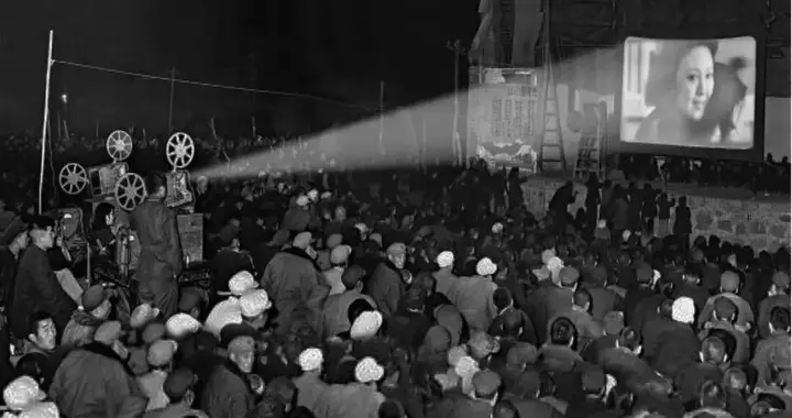 【人生记忆】七岁那年和小伙伴们“放电影”