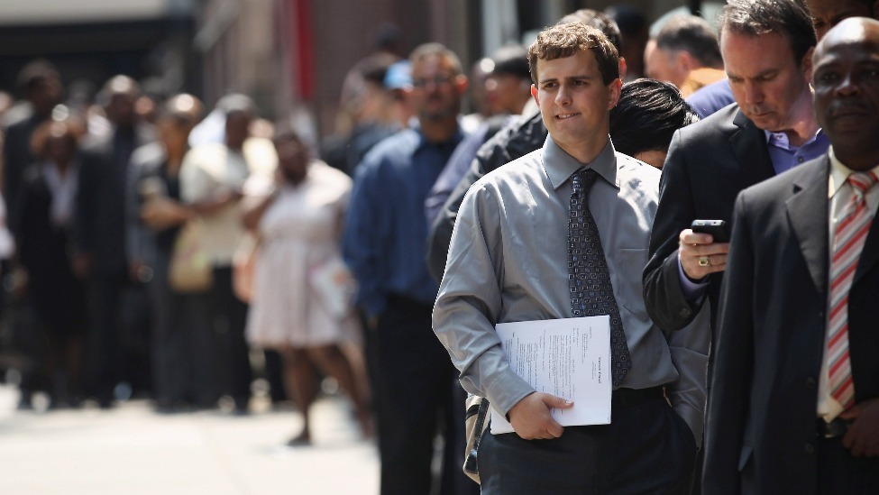 美国四分之一失业者拥有本科或以上学历，创纪录水平